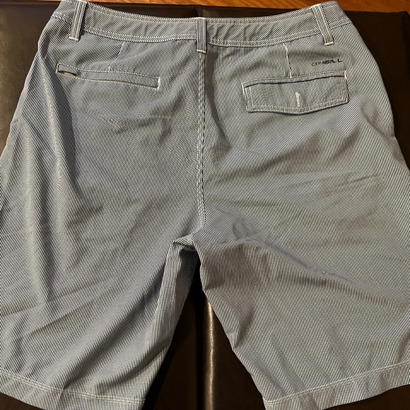 Men's O'Neill Hybrid board shorts size 33 - Picture 4 of 5